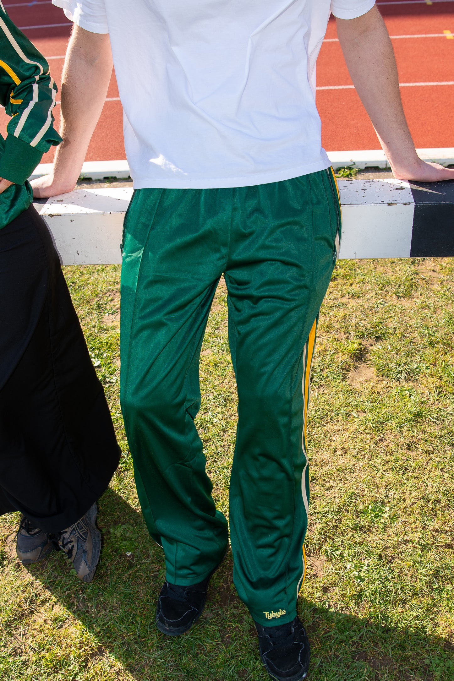 track pants - green